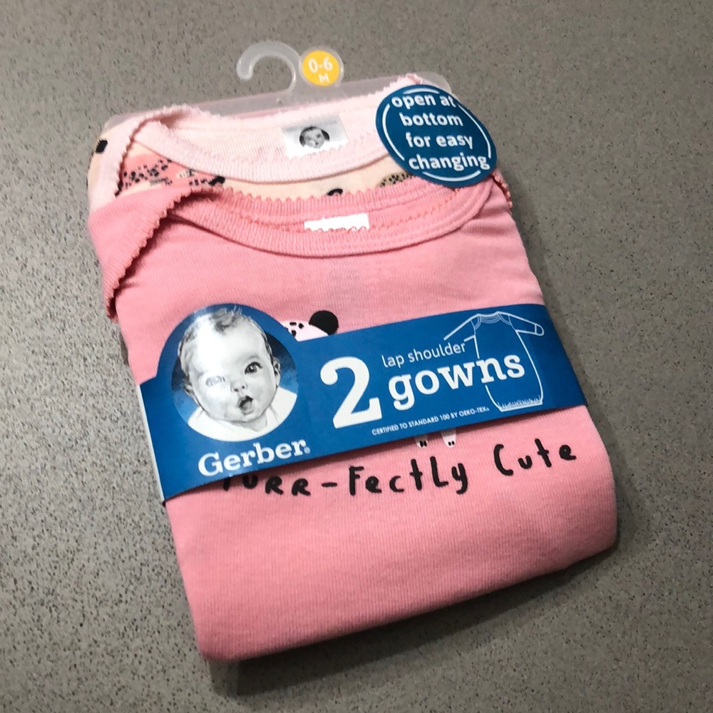 NWT Gerber Newborn Gowns